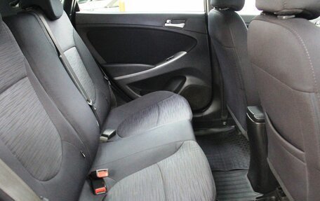 Hyundai Solaris II рестайлинг, 2015 год, 895 000 рублей, 31 фотография