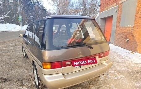 Nissan Prairie III, 1989 год, 350 000 рублей, 8 фотография