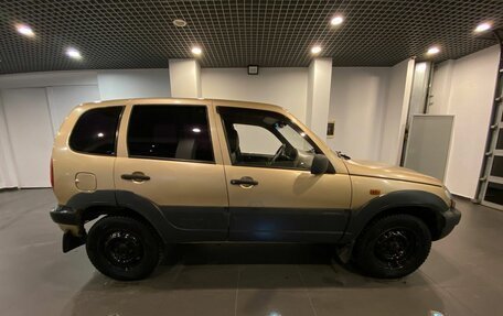 Chevrolet Niva I рестайлинг, 2006 год, 250 000 рублей, 2 фотография