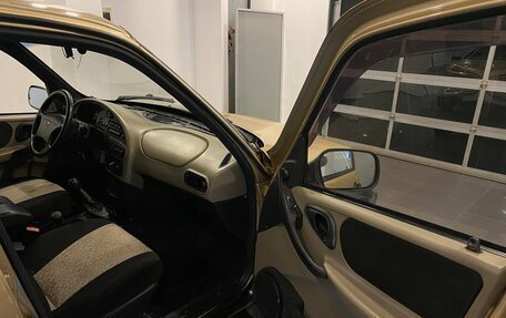 Chevrolet Niva I рестайлинг, 2006 год, 250 000 рублей, 25 фотография