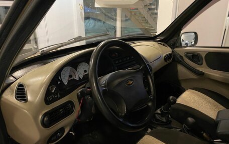 Chevrolet Niva I рестайлинг, 2006 год, 250 000 рублей, 21 фотография