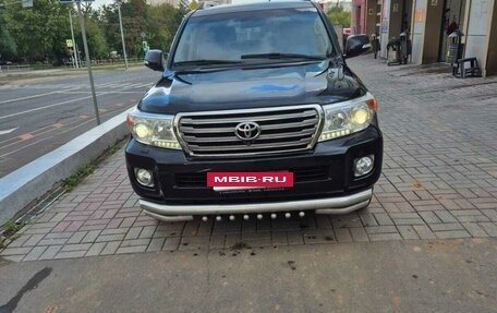 Toyota Land Cruiser 200, 2012 год, 3 550 000 рублей, 2 фотография