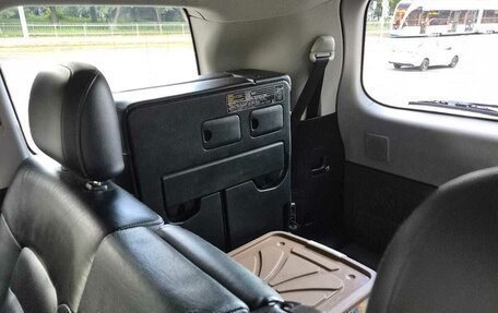 Toyota Land Cruiser 200, 2012 год, 3 550 000 рублей, 9 фотография