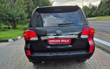 Toyota Land Cruiser 200, 2012 год, 3 550 000 рублей, 5 фотография