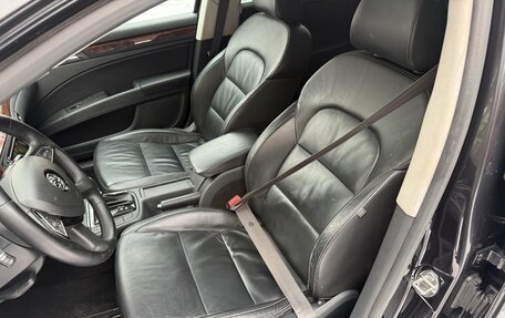 Skoda Superb III рестайлинг, 2013 год, 1 050 000 рублей, 15 фотография