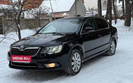 Skoda Superb III рестайлинг, 2013 год, 1 050 000 рублей, 3 фотография