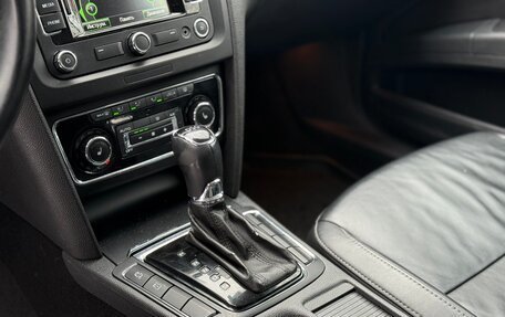 Skoda Superb III рестайлинг, 2013 год, 1 050 000 рублей, 19 фотография