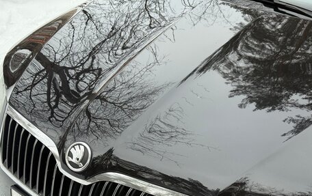 Skoda Superb III рестайлинг, 2013 год, 1 050 000 рублей, 35 фотография