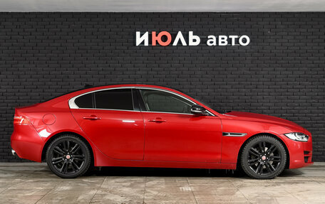 Jaguar XE I рестайлинг, 2015 год, 1 660 000 рублей, 8 фотография