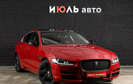 Jaguar XE I рестайлинг, 2015 год, 1 660 000 рублей, 3 фотография