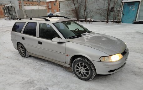 Opel Vectra B рестайлинг, 2001 год, 240 000 рублей, 1 фотография