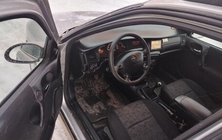 Opel Vectra B рестайлинг, 2001 год, 240 000 рублей, 7 фотография