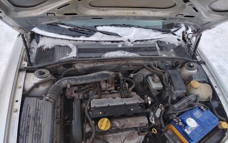 Opel Vectra B рестайлинг, 2001 год, 240 000 рублей, 11 фотография