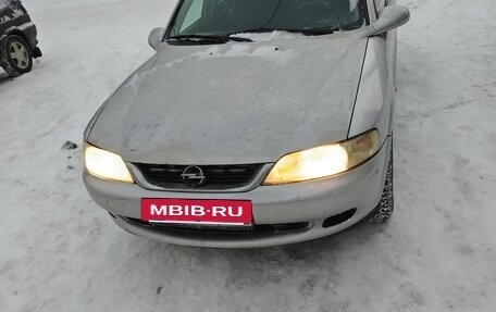 Opel Vectra B рестайлинг, 2001 год, 240 000 рублей, 2 фотография