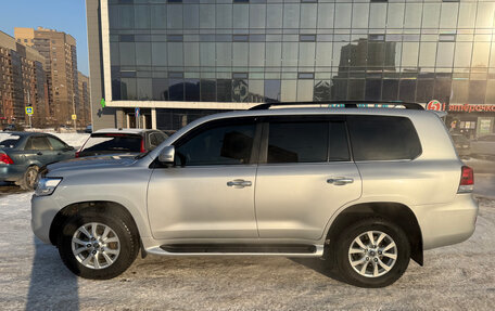 Toyota Land Cruiser 200, 2018 год, 7 700 000 рублей, 2 фотография