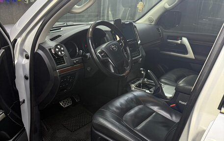 Toyota Land Cruiser 200, 2018 год, 7 700 000 рублей, 13 фотография