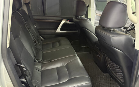 Toyota Land Cruiser 200, 2018 год, 7 700 000 рублей, 22 фотография