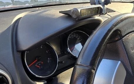 Nissan Qashqai, 2010 год, 800 000 рублей, 2 фотография