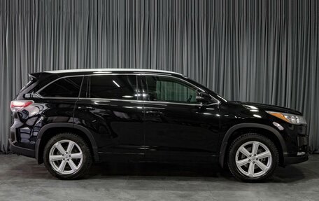 Toyota Highlander III, 2014 год, 3 100 000 рублей, 5 фотография