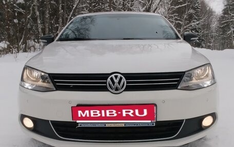 Volkswagen Jetta VI, 2013 год, 1 270 000 рублей, 24 фотография