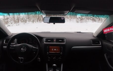 Volkswagen Jetta VI, 2013 год, 1 270 000 рублей, 26 фотография