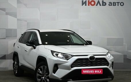 Toyota RAV4, 2020 год, 3 650 000 рублей, 3 фотография
