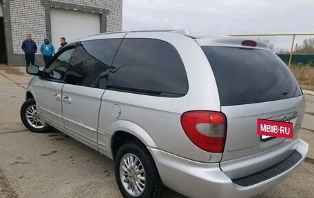 Chrysler Town & Country IV, 2002 год, 315 000 рублей, 3 фотография