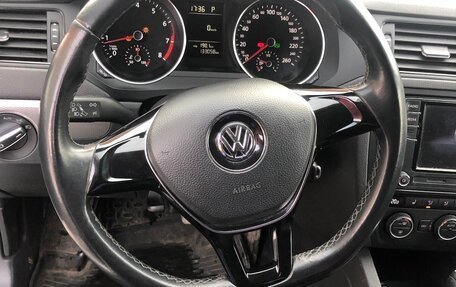 Volkswagen Jetta VI, 2015 год, 1 300 000 рублей, 2 фотография