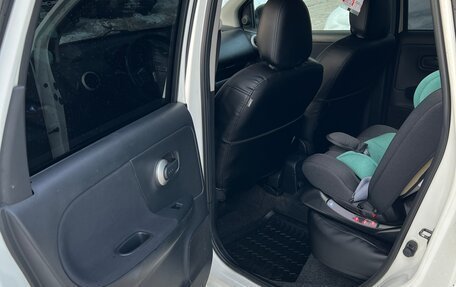 Nissan Note II рестайлинг, 2011 год, 980 000 рублей, 10 фотография