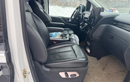 Hyundai Staria, 2021 год, 4 900 000 рублей, 9 фотография