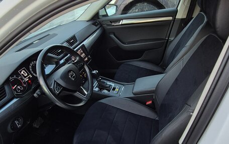 Skoda Superb III рестайлинг, 2018 год, 2 250 000 рублей, 9 фотография