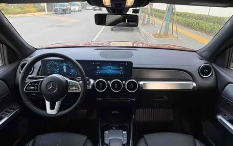 Mercedes-Benz GLB, 2022 год, 2 713 125 рублей, 7 фотография