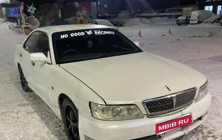 Nissan Laurel VIII, 2000 год, 200 000 рублей, 8 фотография