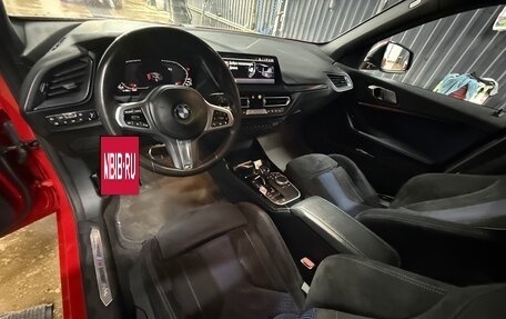 BMW 1 серия, 2019 год, 2 300 000 рублей, 7 фотография