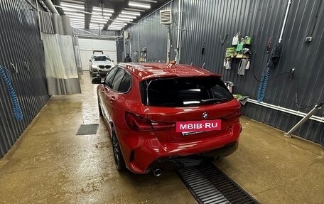 BMW 1 серия, 2019 год, 2 300 000 рублей, 2 фотография