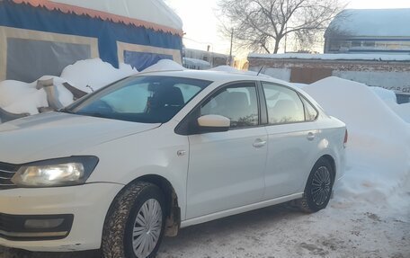 Volkswagen Polo VI (EU Market), 2015 год, 700 000 рублей, 1 фотография