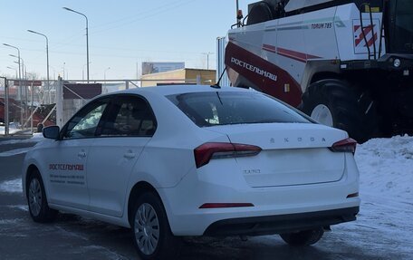 Skoda Rapid II, 2021 год, 1 100 000 рублей, 3 фотография