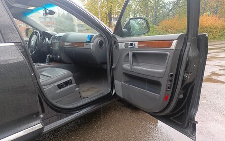 Volkswagen Touareg III, 2007 год, 1 100 000 рублей, 8 фотография