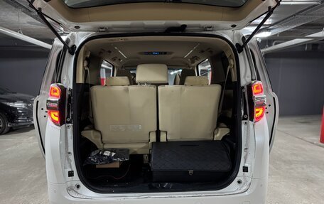 Toyota Vellfire II, 2019 год, 4 800 000 рублей, 11 фотография