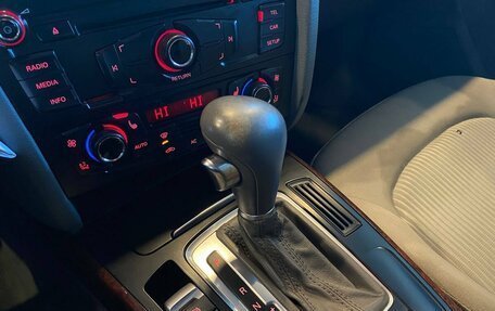 Audi A4, 2010 год, 800 000 рублей, 31 фотография