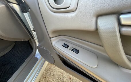 Dodge Stratus II, 2004 год, 585 000 рублей, 14 фотография