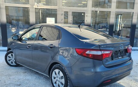 KIA Rio III рестайлинг, 2011 год, 550 000 рублей, 3 фотография