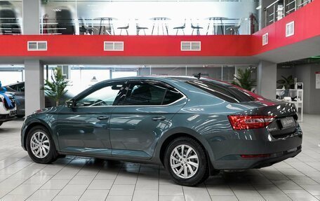 Skoda Superb III рестайлинг, 2021 год, 2 490 000 рублей, 4 фотография