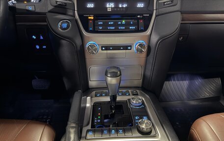 Toyota Land Cruiser 200, 2016 год, 7 500 000 рублей, 12 фотография