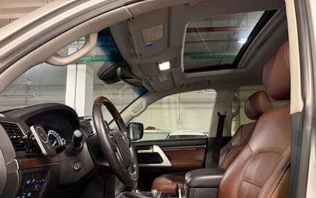 Toyota Land Cruiser 200, 2016 год, 7 500 000 рублей, 10 фотография