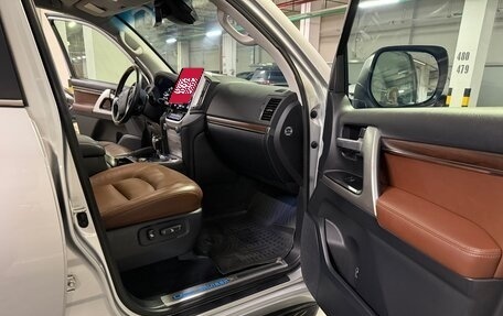 Toyota Land Cruiser 200, 2016 год, 7 500 000 рублей, 18 фотография