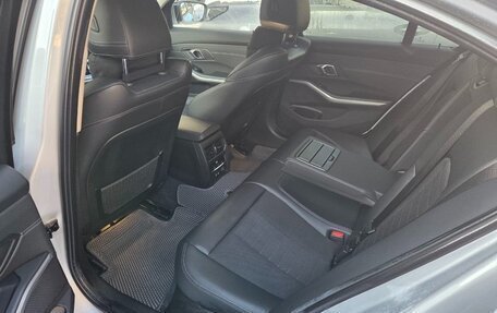 BMW 3 серия, 2019 год, 3 100 000 рублей, 12 фотография