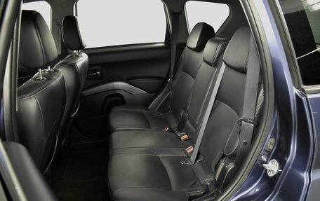 Mitsubishi Outlander III рестайлинг 3, 2007 год, 1 358 900 рублей, 9 фотография