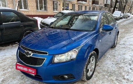 Chevrolet Cruze II, 2011 год, 730 000 рублей, 3 фотография