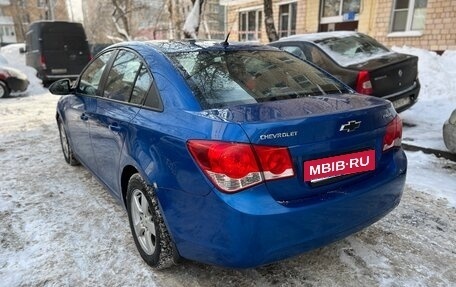 Chevrolet Cruze II, 2011 год, 730 000 рублей, 4 фотография